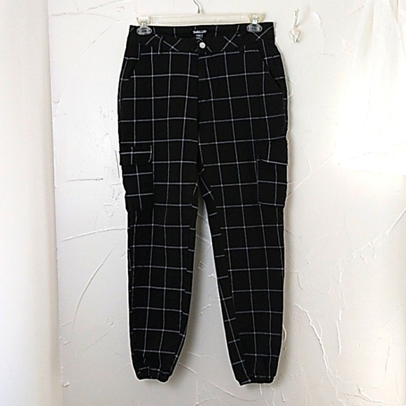 Hot Topic Cargo Jogger Womens‎ Size Large Grid Pattern Gothic Grunge Flat Front - Picture 1 of 9